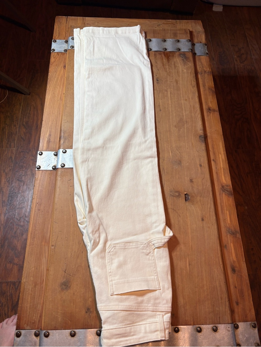 No Boundaries Cream Stretch Cargo Jeggings